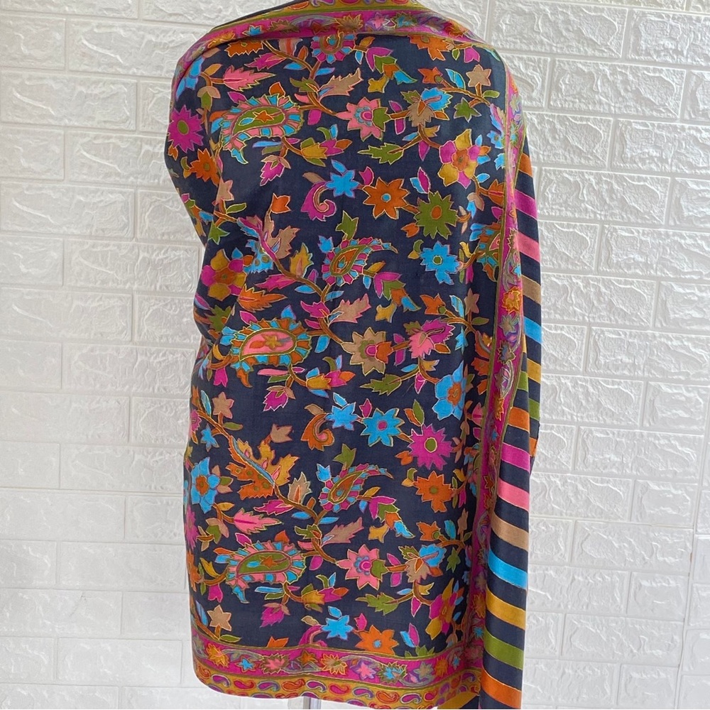 Pashmina shawls - Picture 4 of 11